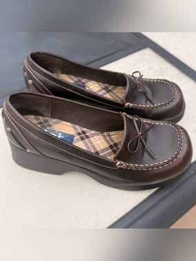 Vintage L.e.i brown platform loafers with bow details